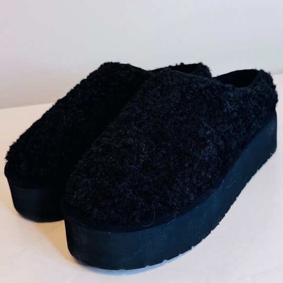 MADDEN GIRL Faux Fur Clogs - Picture 10 of 12
